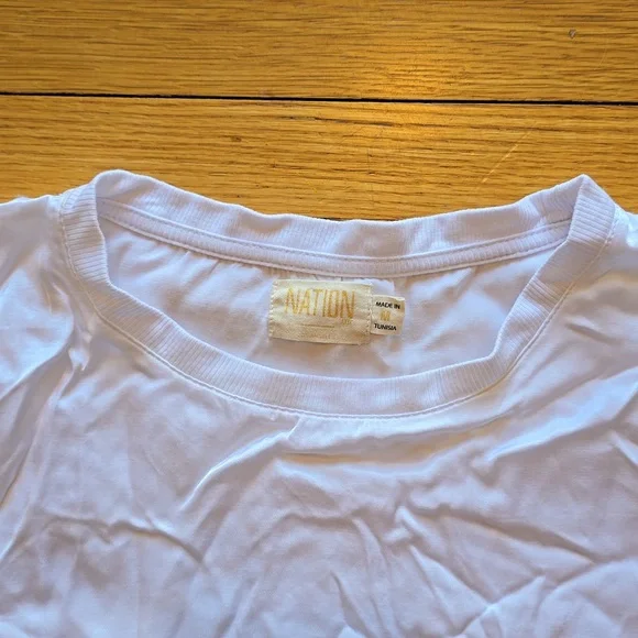 Nation LTD, White Short Sleeve Satiny T-Shirt, EUC, Women's M - Picture 3 of 13